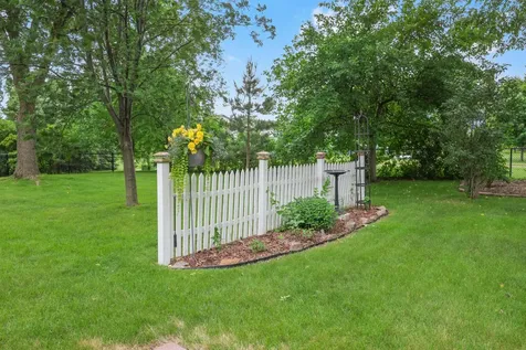 2543 Colony Circle Saint Cloud MN 56303