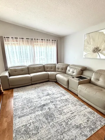 821 Clover Leaf Parkway NE Blaine MN 55434
