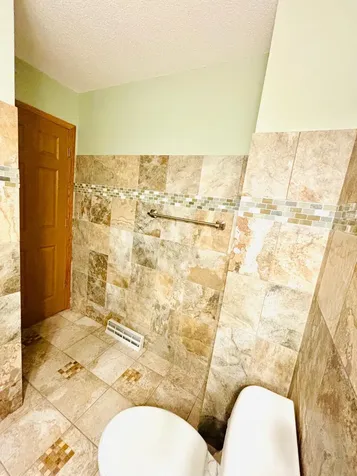 821 Clover Leaf Parkway NE Blaine MN 55434