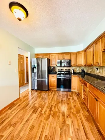 821 Clover Leaf Parkway NE Blaine MN 55434