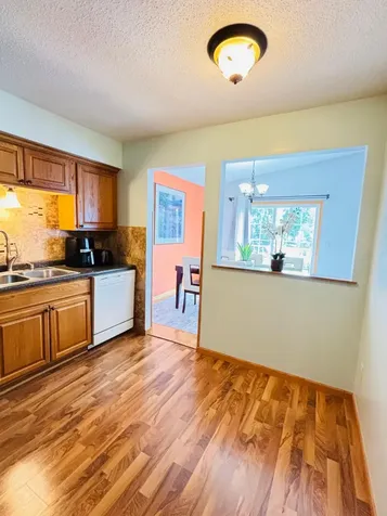 821 Clover Leaf Parkway NE Blaine MN 55434