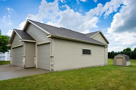 807 23rd St Circle NE Kasson MN 55944