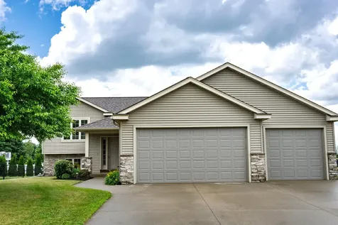 807 23rd St Circle NE Kasson MN 55944