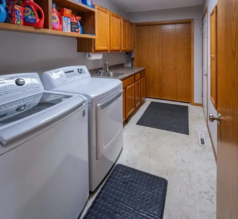 807 23rd St Circle NE Kasson MN 55944
