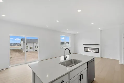 22361 Isla Way Rogers MN 55374