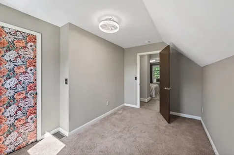 1061 Ohio Street West Saint Paul MN 55118