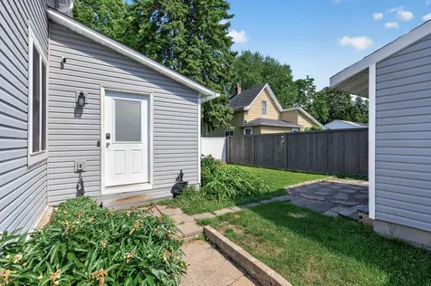 1061 Ohio Street West Saint Paul MN 55118