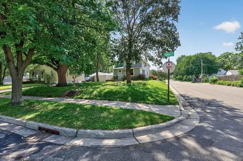 1061 Ohio Street West Saint Paul MN 55118