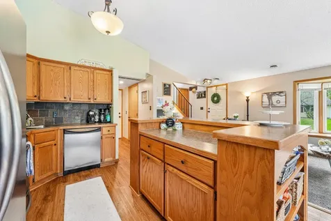 3654 Gershwin Lane N Oakdale MN 55128