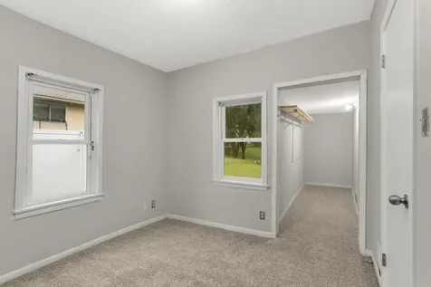305 Lawson Avenue E Saint Paul MN 55130