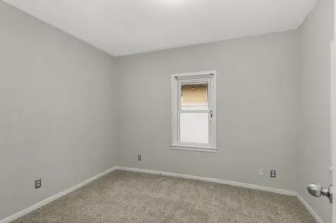 305 Lawson Avenue E Saint Paul MN 55130