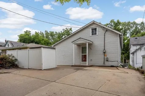 305 Lawson Avenue E Saint Paul MN 55130