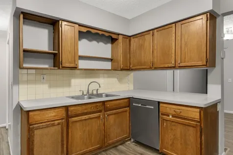 305 Lawson Avenue E Saint Paul MN 55130