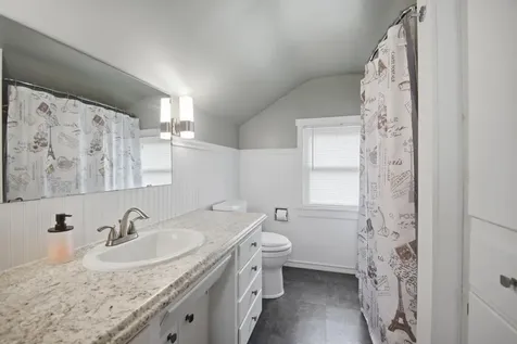2022 Grand Avenue Albert Lea MN 56007
