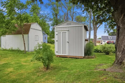 2022 Grand Avenue Albert Lea MN 56007