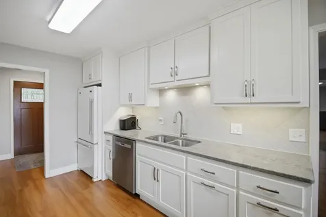 2022 Grand Avenue Albert Lea MN 56007