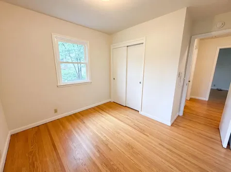 1587 Hudson Road Saint Paul MN 55106