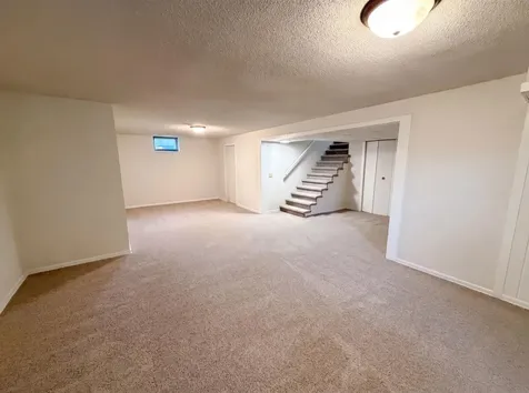1587 Hudson Road Saint Paul MN 55106