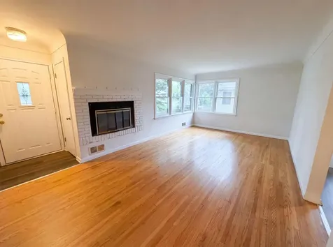 1587 Hudson Road Saint Paul MN 55106