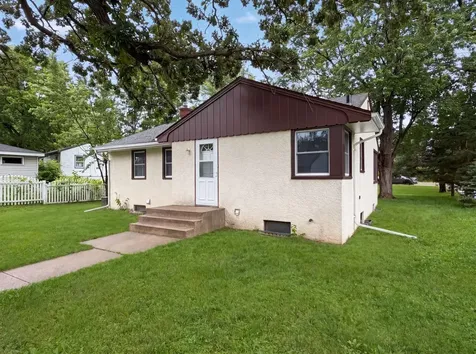 1587 Hudson Road Saint Paul MN 55106