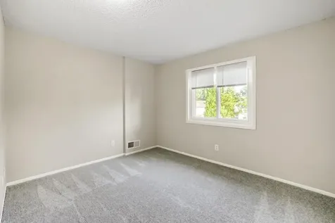 5918 Cahill Avenue Inver Grove Heights MN 55076