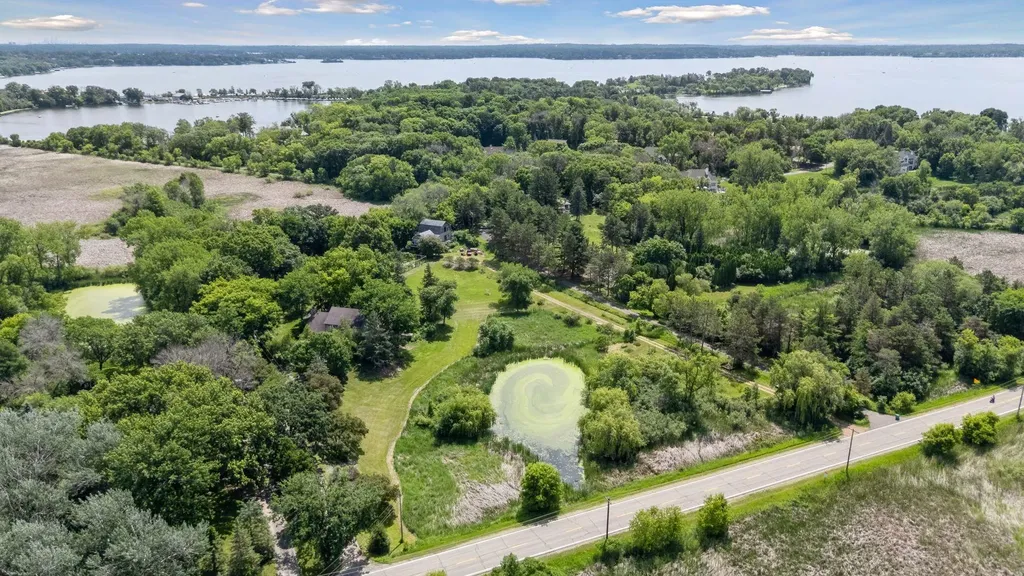 940 Brown Road S Wayzata MN 55391