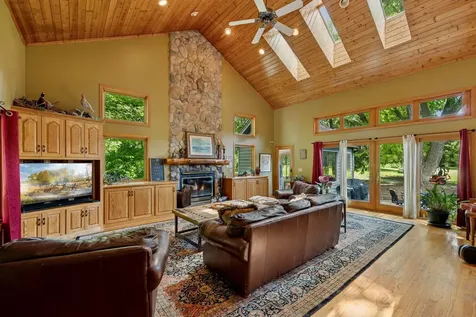 940 Brown Road S Wayzata MN 55391