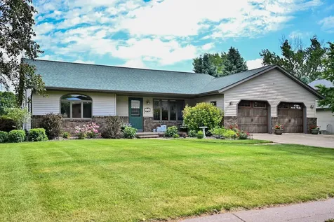 110 Benson Drive Lewiston MN 55952
