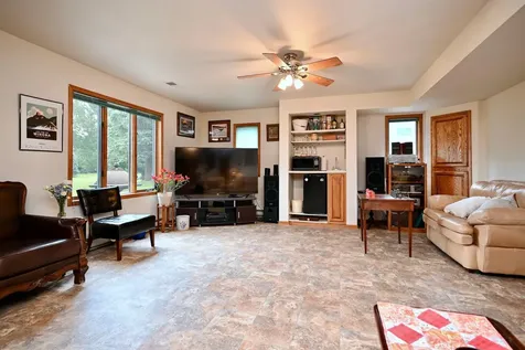 110 Benson Drive Lewiston MN 55952