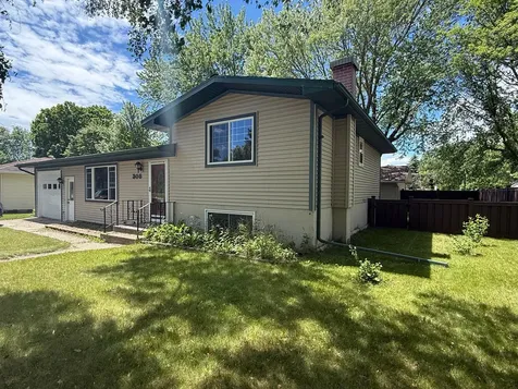 308 Sunset Avenue Detroit Lakes MN 56501