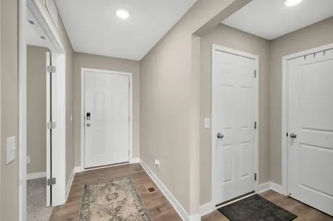 18184 Hartlin Avenue Lakeville MN 55044