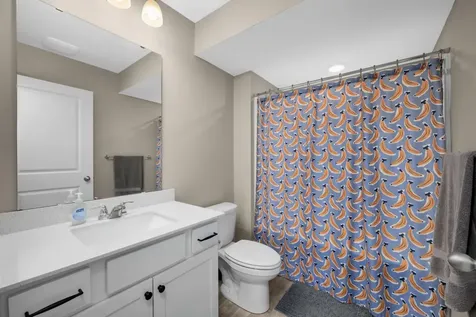 18184 Hartlin Avenue Lakeville MN 55044