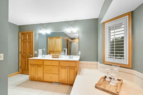 8197 Drexel Court Eden Prairie MN 55347