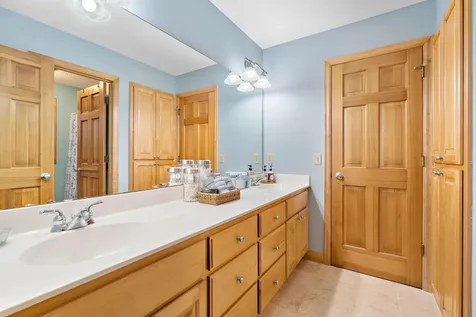 8197 Drexel Court Eden Prairie MN 55347