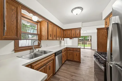 525 79th Avenue NE Spring Lake Park MN 55432