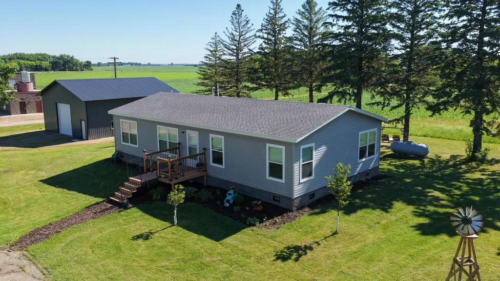 211 Farmdale Avenue Lake Lillian MN 56253