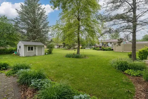 30 Lincoln Lane New Ulm MN 56073