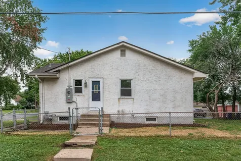 1225 43rd Avenue NE Columbia Heights MN 55421