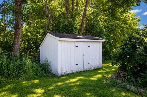 14747 Snake Trail Waseca MN 56093