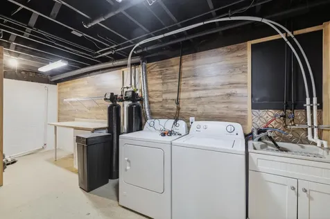 3422 Highlander Drive Eagan MN 55122