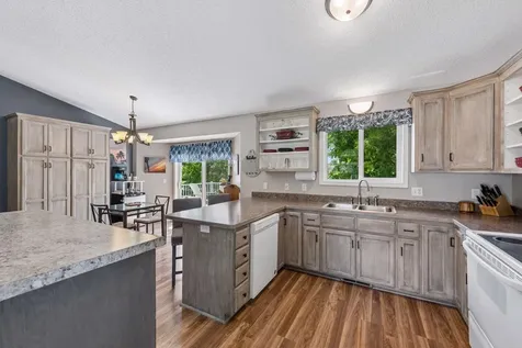 1174 Hidden Creek Boulevard Mayer MN 55360