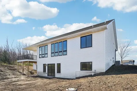 18866 Silo Court Shafer MN 55074