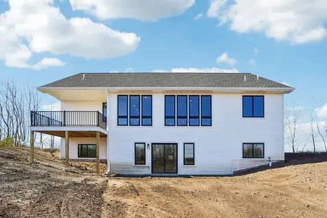 18866 Silo Court Shafer MN 55074