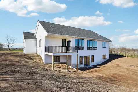 18866 Silo Court Shafer MN 55074