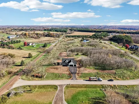 18866 Silo Court Shafer MN 55074