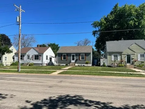 1204 11th Avenue SW Austin MN 55912