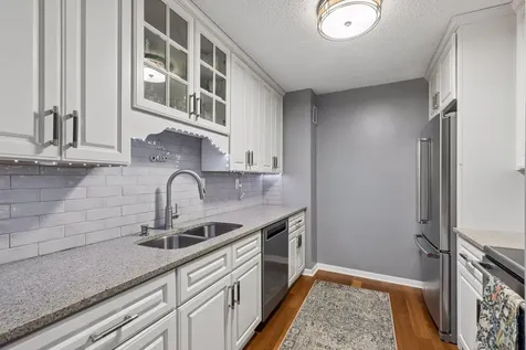 1181 Edgcumbe Road Saint Paul MN 55105