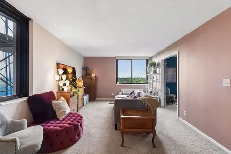 1181 Edgcumbe Road Saint Paul MN 55105