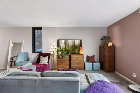 1181 Edgcumbe Road Saint Paul MN 55105
