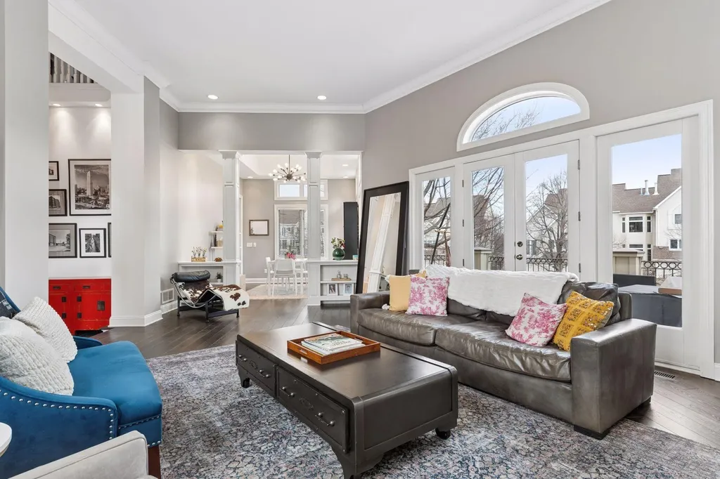 423 River Street Minneapolis MN 55401